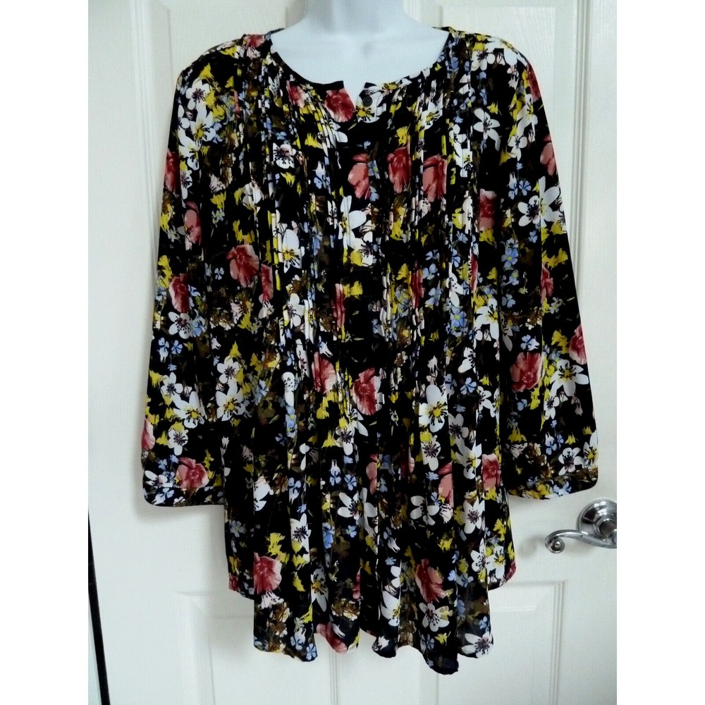 **BANANA REPUBLIC  Sz 8/10 Med. Colorful Pullover Pin-Tucked Blouse Floral**
